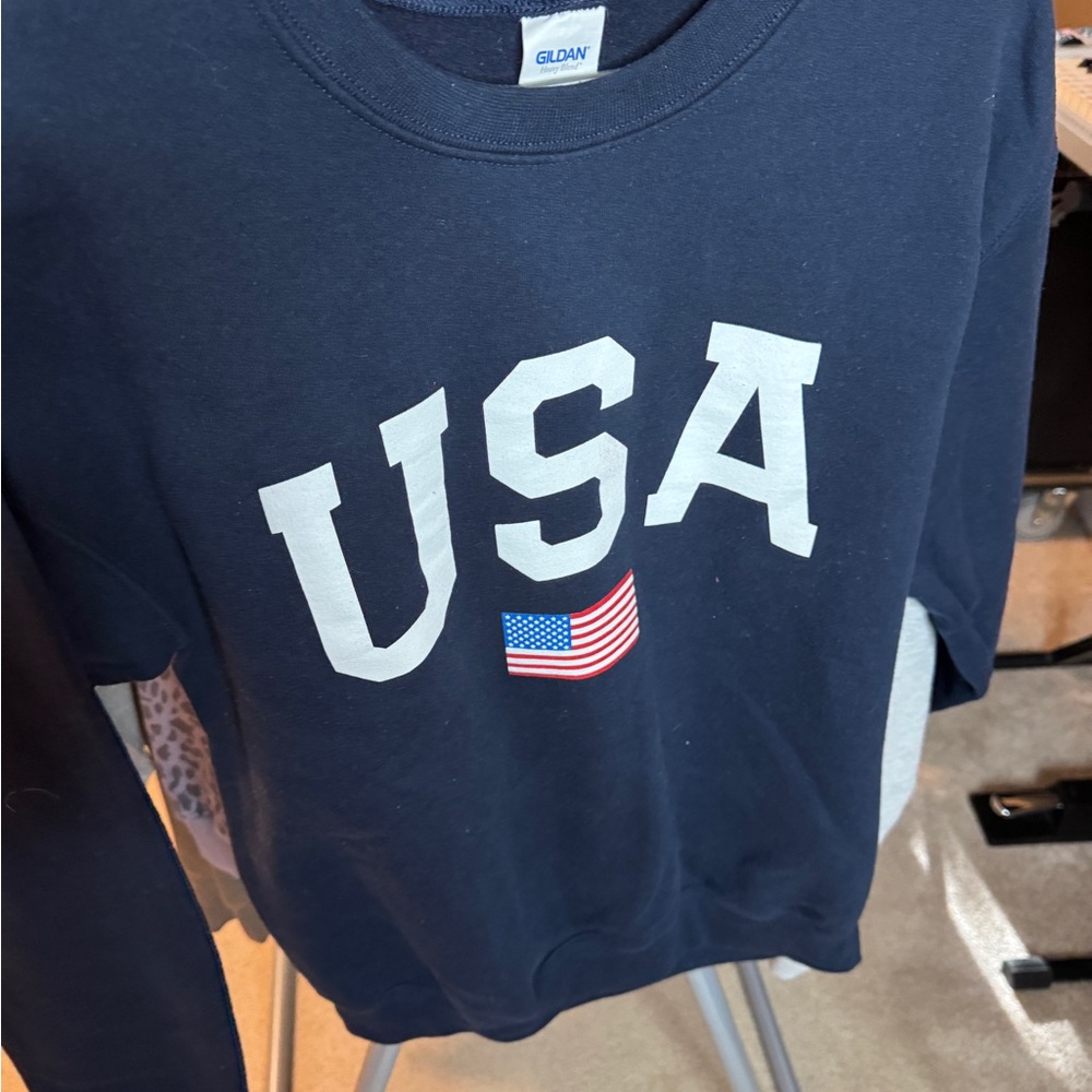 Gildan Navy Sweatshirt with USA Design